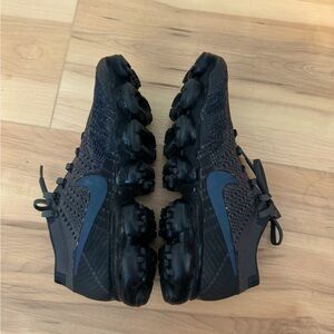 Women’s Nike Air Vapormax Flyknit - Sz 9.5